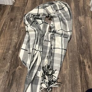 Grey and cream plaid scarf